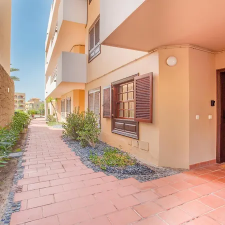 Appartamento With Pool And Gardens *